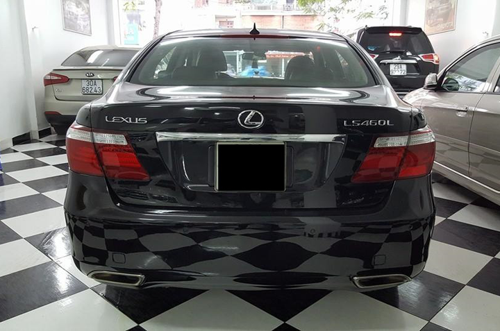 Cho thuê xe cưới Lexus LS460 4 chỗ